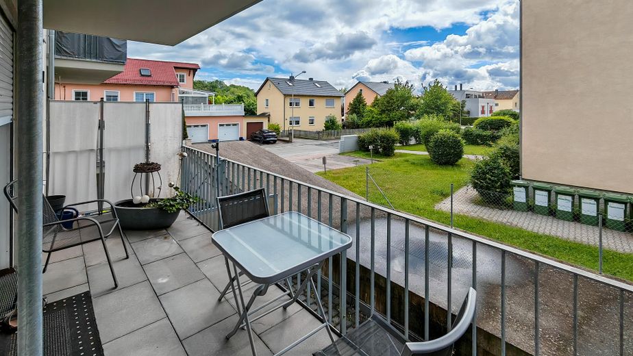 Modernes Wohnen in Burglengenfeld: 2-Zimmer-Wohnung mit EBK und Balkon – Balkon