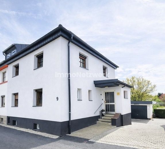 ***Willkommen in Ihrem neuen Zuhause - Familienidylle in Top-Lage von Wunsiedel*** – Frontansicht