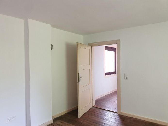 Zimmer 3 OG mit Ofenanschluss