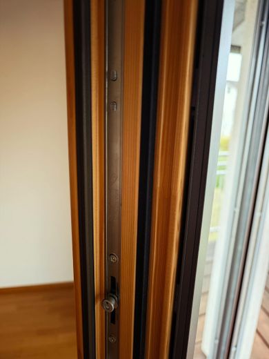 Detail Holz-Alu-Fenster