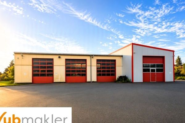 Gewerbehalle mit Erweiterungsbau und Wartungsgrube in Oelsnitz Vogtland