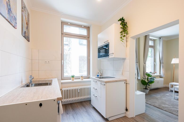 Мебльована 1-кімнатна квартира Aachen-Burtscheid, відремонтована | Furnished Apartment – Küche