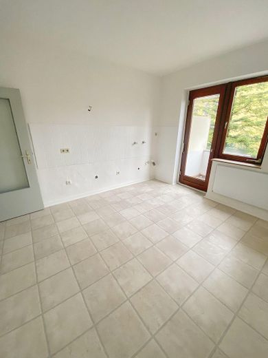 Appartement rénové avec balcon - première occupation après rénovation – Foto 7