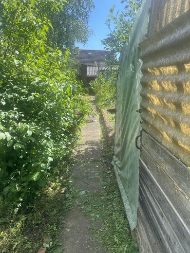 Affascinante casa unifamiliare con ampio terreno – Foto 19