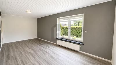 A HOME WITH CHARACTER AND ROOM FOR NEW IDEAS – 1783671193_b73166f.jpg