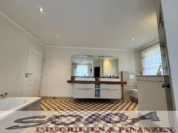 Traumhafte Villa im Toskana-Stil - Ein Objekt von Ihrem Immobilienpartner SOWA Immobilien und Finanzen – Bild 8