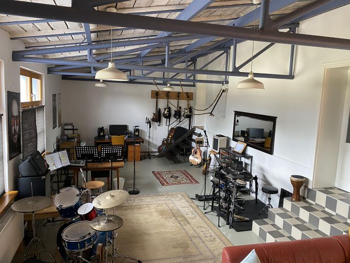 Großzügiges historisches Landhaus mit Studioatelier - familienfreundlich, Nähe Berlin, See & Wald – Loft, EG, rechts