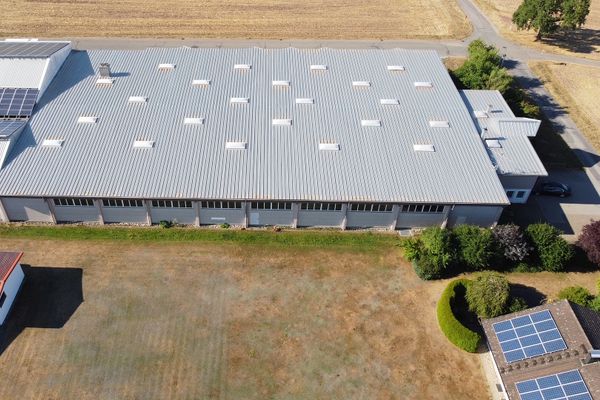 Gewerbefläche in Altensteig Bj. 1990 Versandhandel / Lager / leichte Produktion