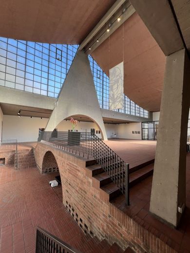 Architektenkirche von Gottfried Böhm am UNESCO-Welterbe Zollverein - außergewöhnliche Gewerbefläche – Innenraum