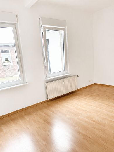 Charmante 3-Zimmer-Altbauwohnung mit Stuckfassade – zentrumsnah in Mönchengladbach-Nord – Schlafzimmer