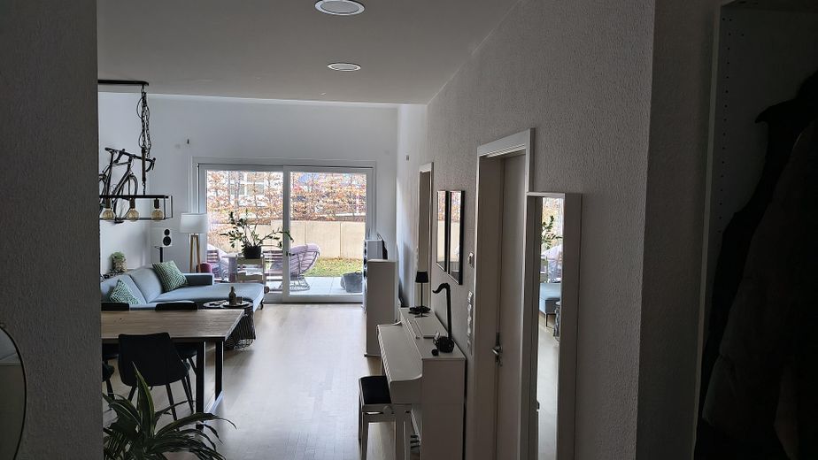 Wohnzi nach Süden eingerichtet