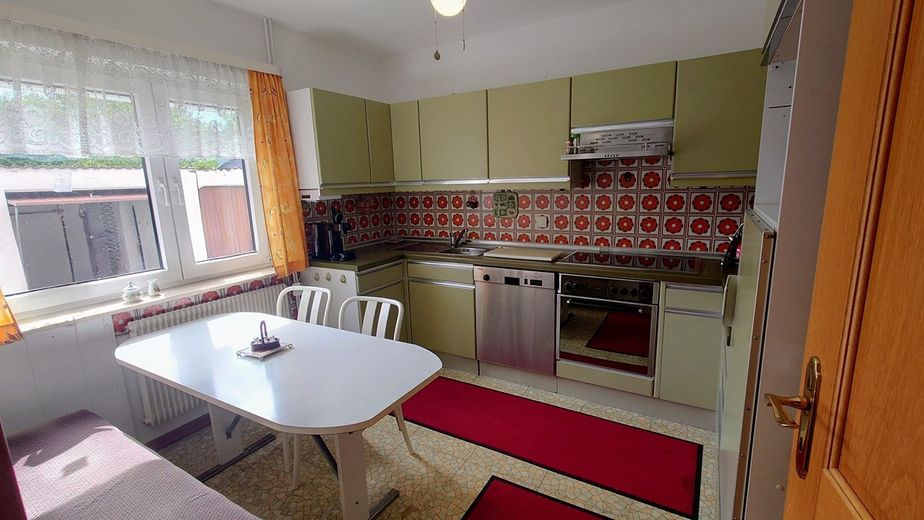 Charmantes Mehrfamilienhaus / Mehrgenerationenhaus freistehend mit großem Garten in Traisa – Foto 6