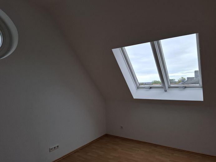 Schlafzimmer mit Dachfenster