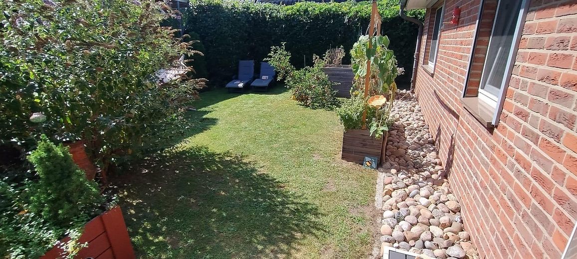 nicht einsehbarer Südgarten