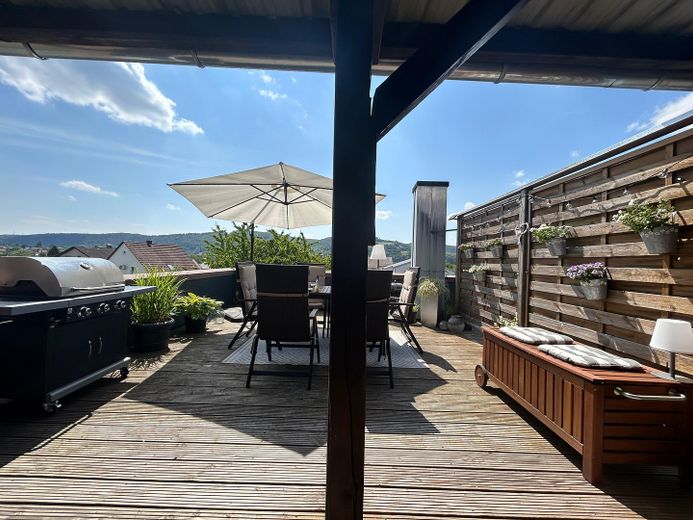 Wohnen mit Flair - sanierte Wohnung in der Klingenburg – Terrasse
