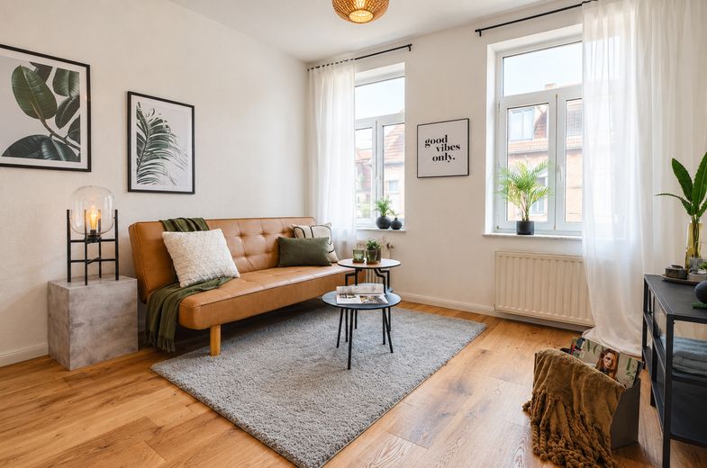 Bezugsfrei I Provisionsfrei I Balkon I 3 ZKB – Wohnzimmer