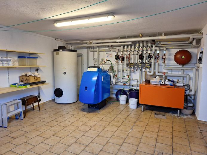 Casa residenziale con capannoni di stoccaggio senza commissioni – Foto 17