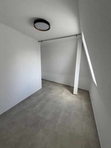 Moderno appartamento di nuova costruzione in posizione tranquilla e centrale a Berlino-Gropiusstadt! – Schlafzimmer