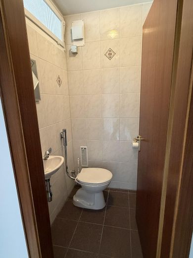 Солнечная 3-комнатная квартира в центре Бургхаузена – Toilette