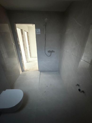 4-Zimmer Galerie: Badezimmer