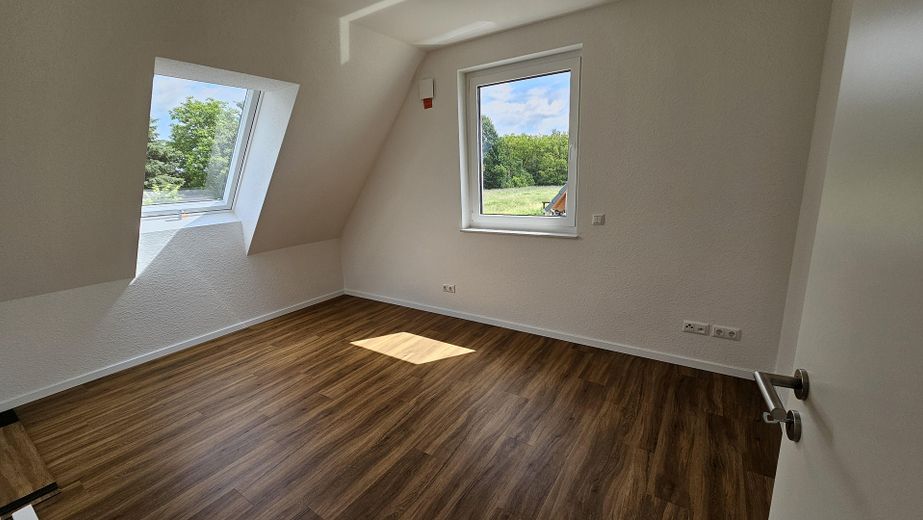 Erstbezug Neubau Doppelhaushälfte | 4,5 Zimmer | Nähe Berlin (Müllrose) – Kinderzimmer 1 OG
