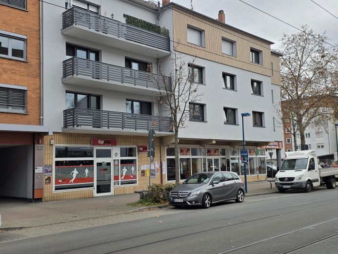 ++TOP komplett neu renovierte 2 ZKB++neue Einbauküche++Balkon++Parkett – Foto 22