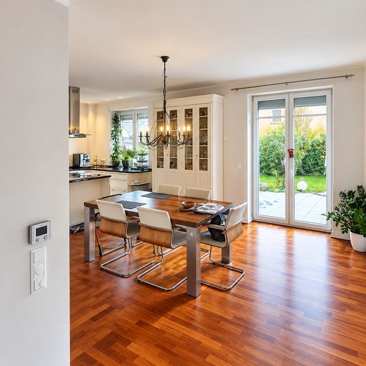 Luxueuze woning in Quickborn – 05_Eingang Essbereich