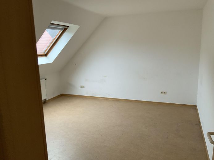 Großzügige Wohnung – Foto 13