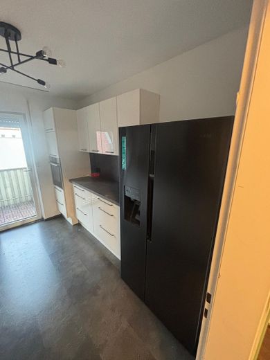 Bonito apartamento de 3 habitaciones con balcón! – Foto 2