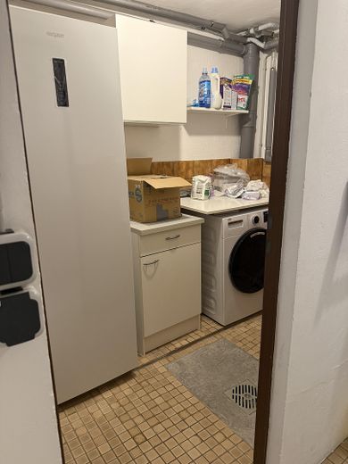 Schönes Haus mit Garten in Ratingen und Garage – Waschmaschine, Gefrierschrank