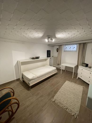 Gepflegtes und umfassend saniertes Reihenmittelhaus in Kirchseeon – sofort bezugsfrei – Gästezimmer KG