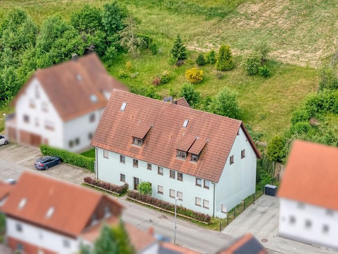 PROVISIONSFREI: Solides 6-Familienhaus (461 m²) mit Potenzial – Schönebürg / Raum Biberach – Übersicht