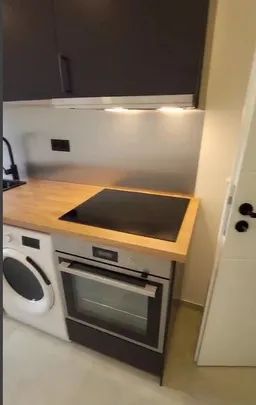 Helles WG-Zimmer in freundlicher Wohnung / Heidelberger Straße 23, Frankfurt / WE11 / 4.OG / Zi.2 – Küche