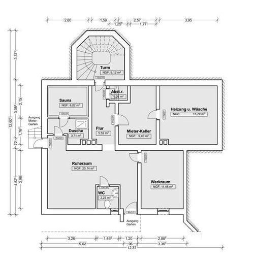 Affascinante villa su un ampio terreno divisibile, con alberi secolari e posizione elevata senza possibilità di edificazione antistante – Foto 42
