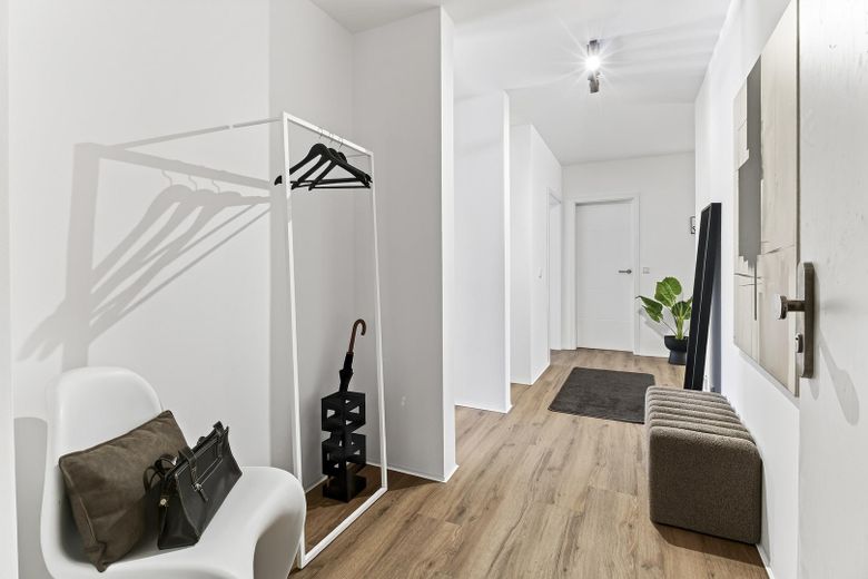 Kernsaniert & sofort bezugsfrei: 3-Zimmer-Wohnung mit Balkon in Münster-Gievenbeck – provisionsfrei – Diele