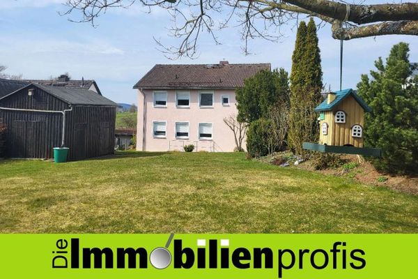 Oberkotzau: Gepflegtes 1-2 Familienhaus in ruhiger Lage