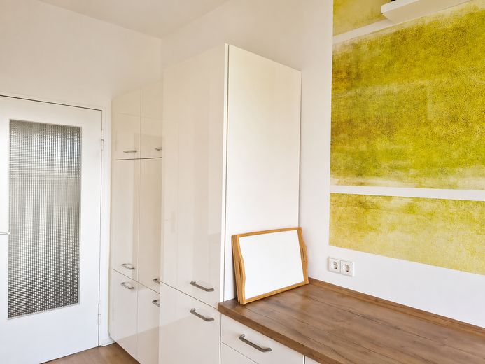 Hochwertig modernisierte 3-Zimmer-Wohnung mit Westbalkon und Weitblick - maklerfrei – Küche