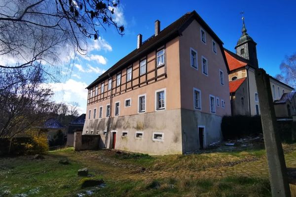 Ex ex canonica su terreno in diritto di superficie a 04749 Ostrau