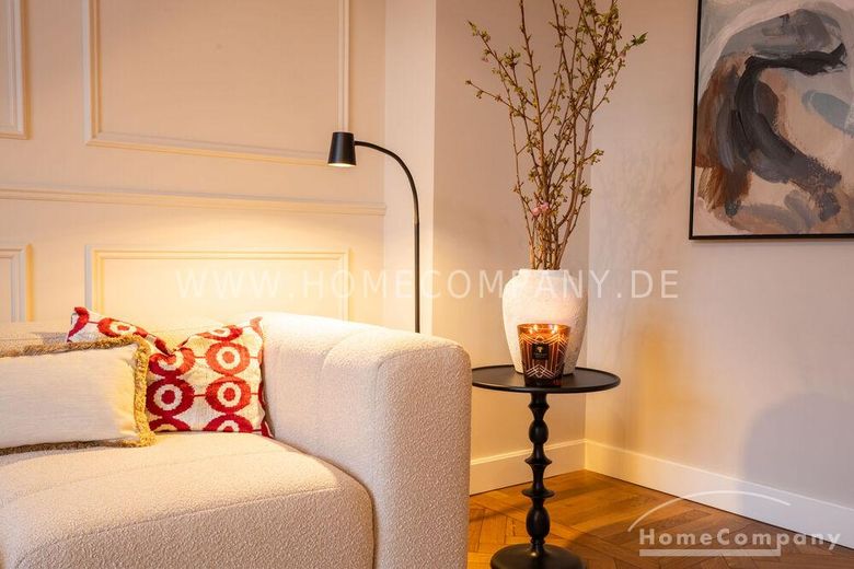***Klassische Eleganz in vollendeter Form – stilvoll sanierte Altbauwohnung mit Balkon in Bestlage Altbogenhausen – c5afac51893962bd94f667b682257dee2882f33e.jpg