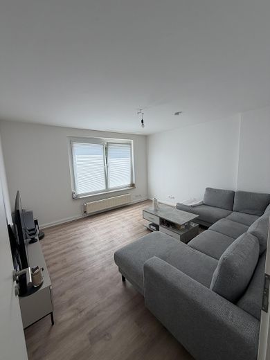 Moderne, kernsanierte 3-Zimmer-Wohnung (65 qm) im 2. OG – Gute Lage nahe FH Niederrhein! – Wohnzimmer 3