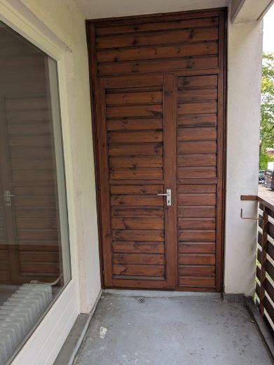 Sofort frei in Berlin-Steglitz: Helle 3-Zimmer-Wohnung mit Südbalkon + Stellplatz + provisionsfrei – Praktischer Abstellraum 
