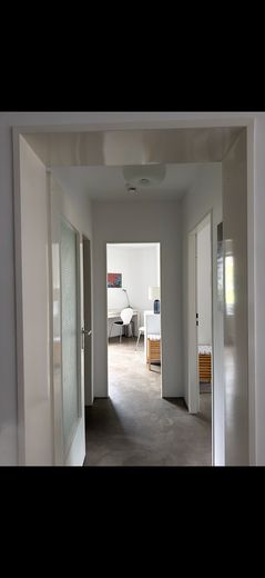 Appartamento con 3 locali in ottimo stato, ampio balcone soleggiato, posto auto in garage sotterraneo e ascensore a Derendorf – Foto 6