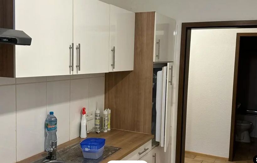 Urokliwa kawalerka z zabudową kuchenną w Trier-Pfalzel – Küche