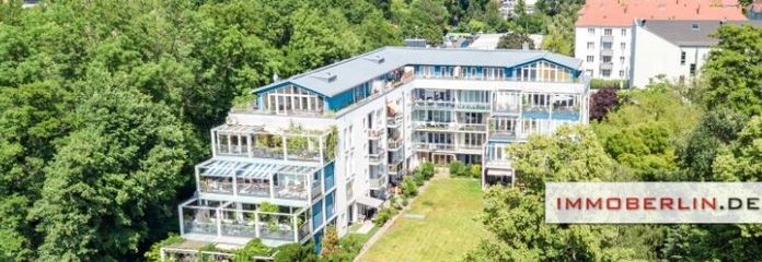IMMOBERLIN.DE - Helle Wohnung mit Loggia & Lift an der Spree