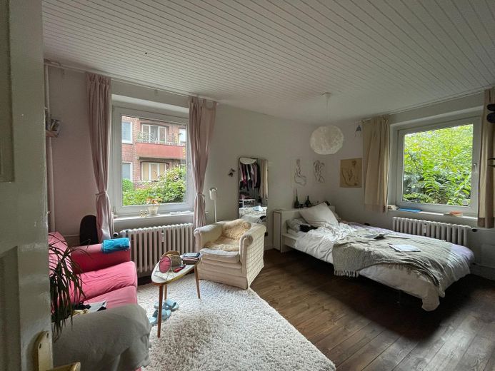 Suitable for a shared flat, 2 balconies(!), quiet side street, good infrastructure – 18 - schlafzimmer