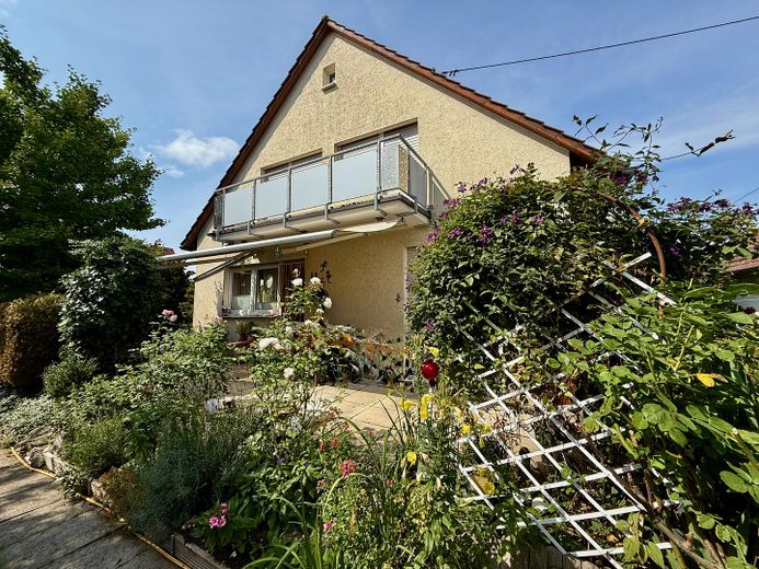 Zweifamilienhaus in exklusiver Waldrandlage – Terrasse