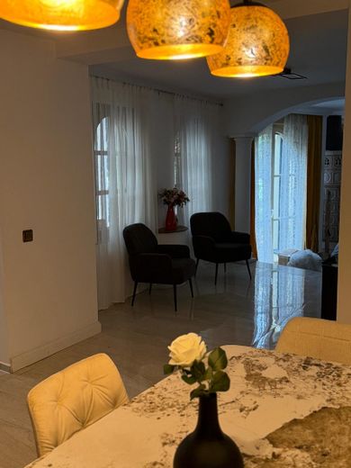 Exklusive Erdgeschossresidenz mit Haus-in-Haus Charakter – Foto 15
