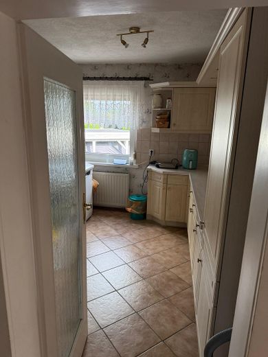 Casa unifamiliar con 1209qm de terreno y más de 250qm de superficie útil – Einbauküche