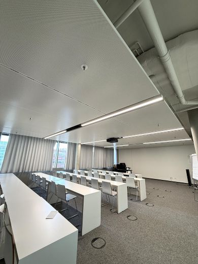 Moderne groß- und kleinteilige Büroflächen in repräsentativer Adresse und Lage – Seminar Bsp.