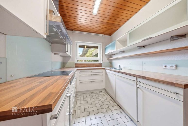 Traumhaus in Traumlage zu verkaufen – Küche EG